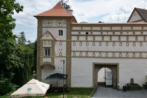 Castle Račice_entry